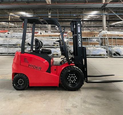 Dependable and Durable Electric Forklifts for Environmentally Friendly Manufacturing