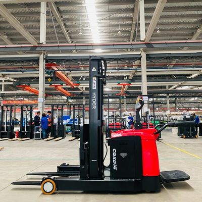 Narrow Aisle Standing on Pedal Electric Reach Trucks with Lift height 5000mm 1.5t