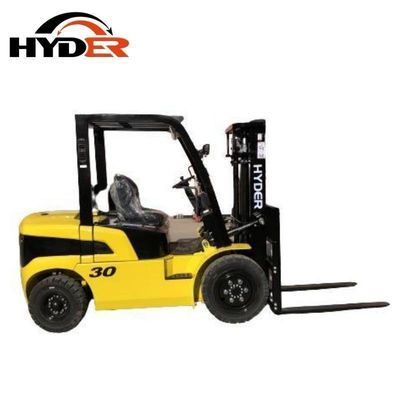 3 Ton Diesel Forklift Truck with Pneumatic / Solid Tires and Advanced Technology