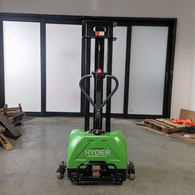 Package Size 165.00cm * 80.00cm * 116.00cm Electric Self Lifting Stacker for Van